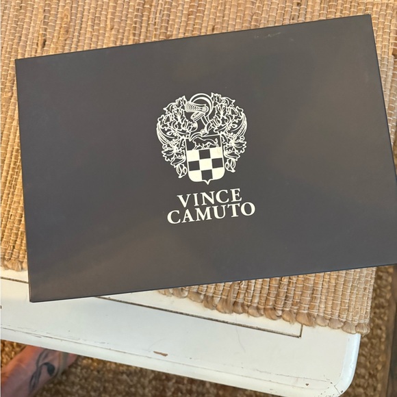 Vince Camuto Classic Black Heels - Picture 8 of 9